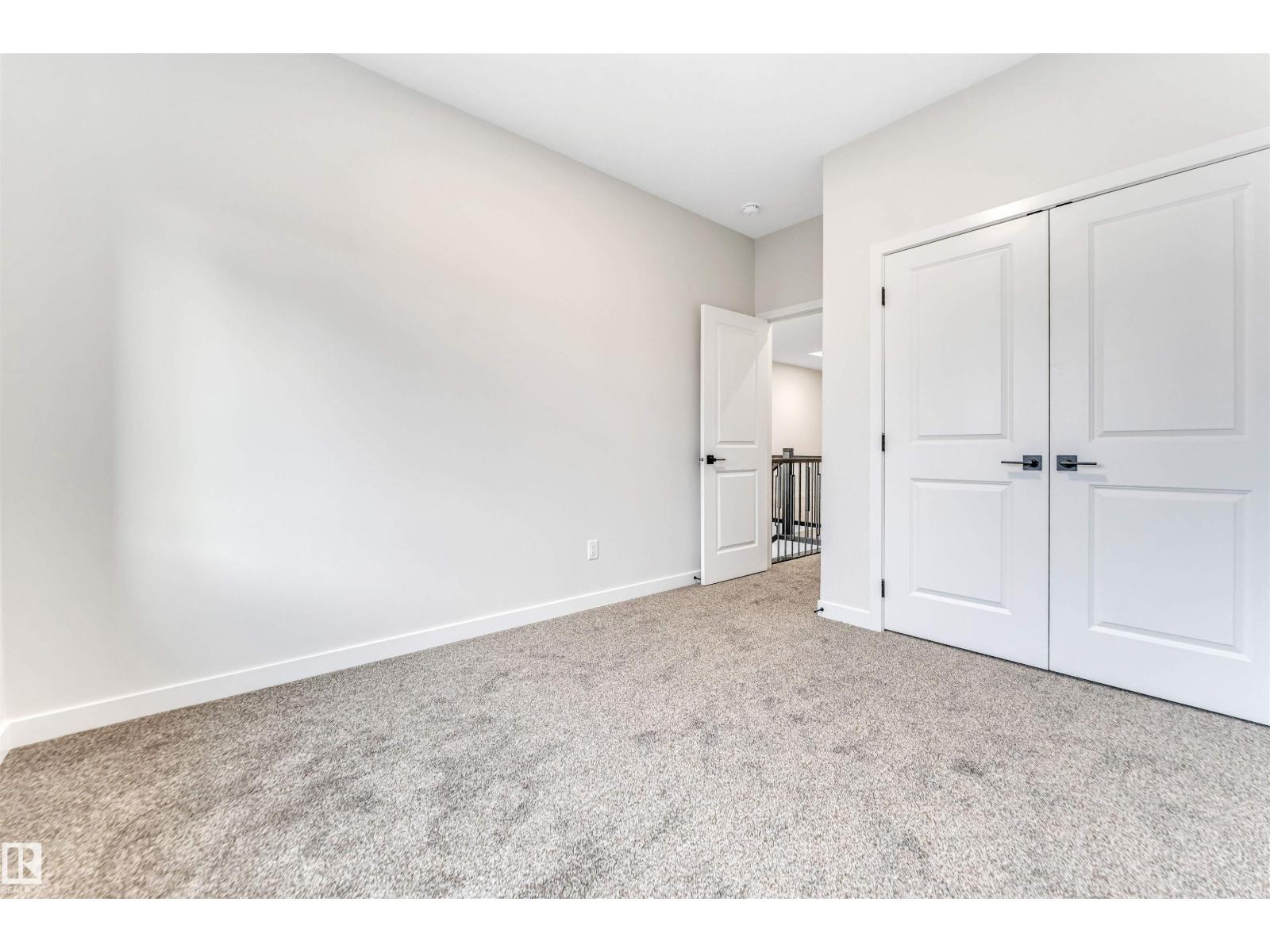 8712 181 AV NW, Edmonton