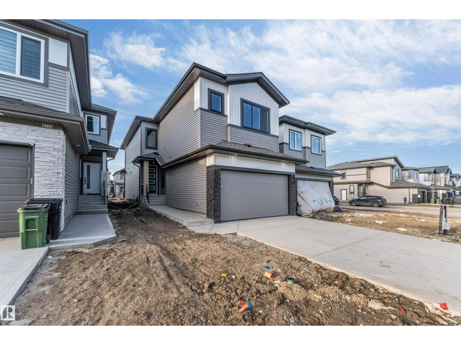 8712 181 AV NW, Edmonton