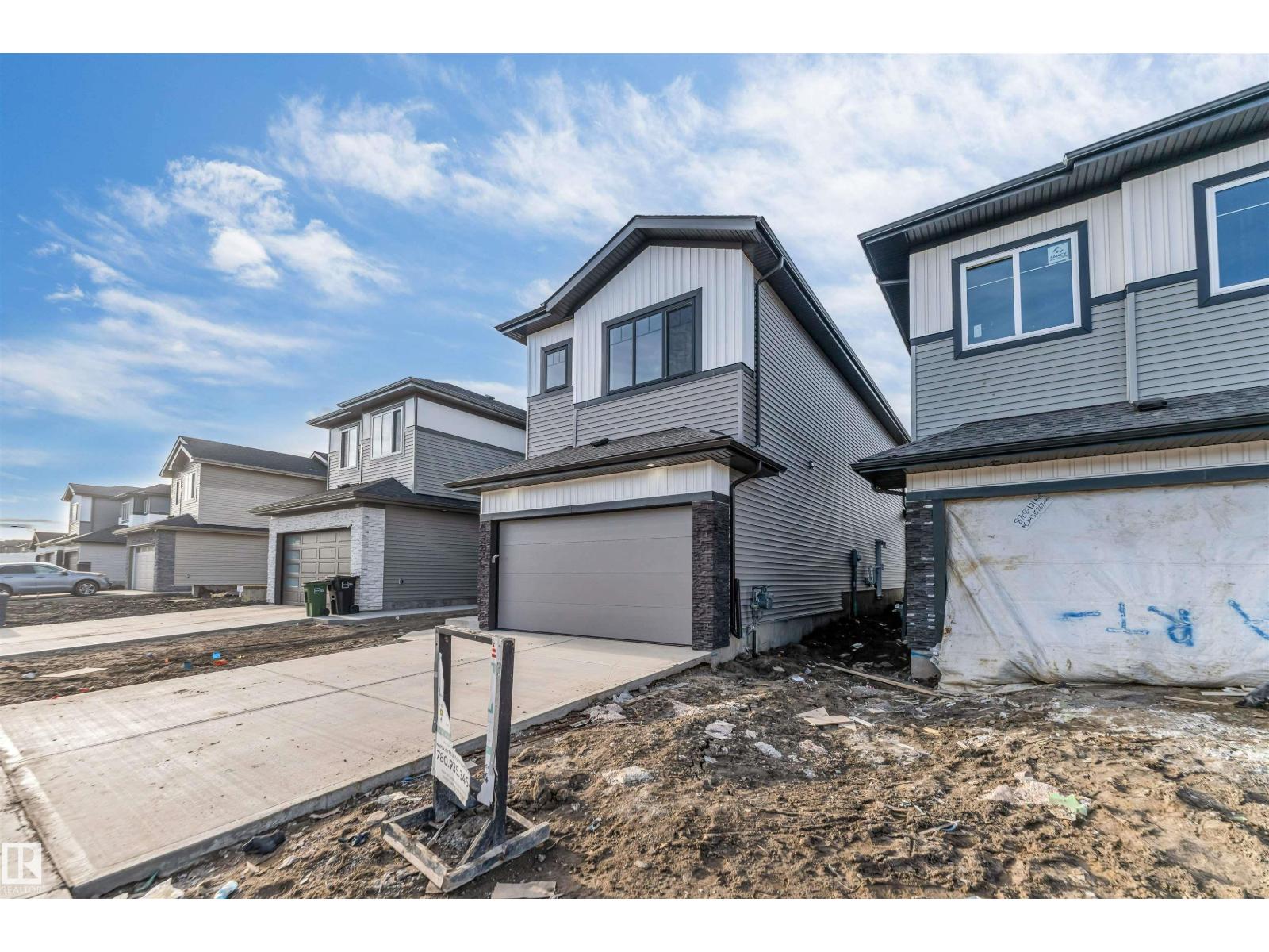 8712 181 AV NW, Edmonton