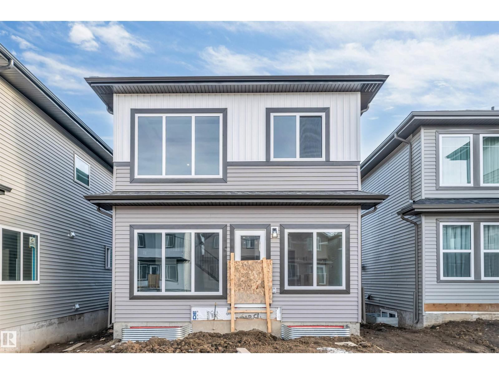 8712 181 AV NW, Edmonton