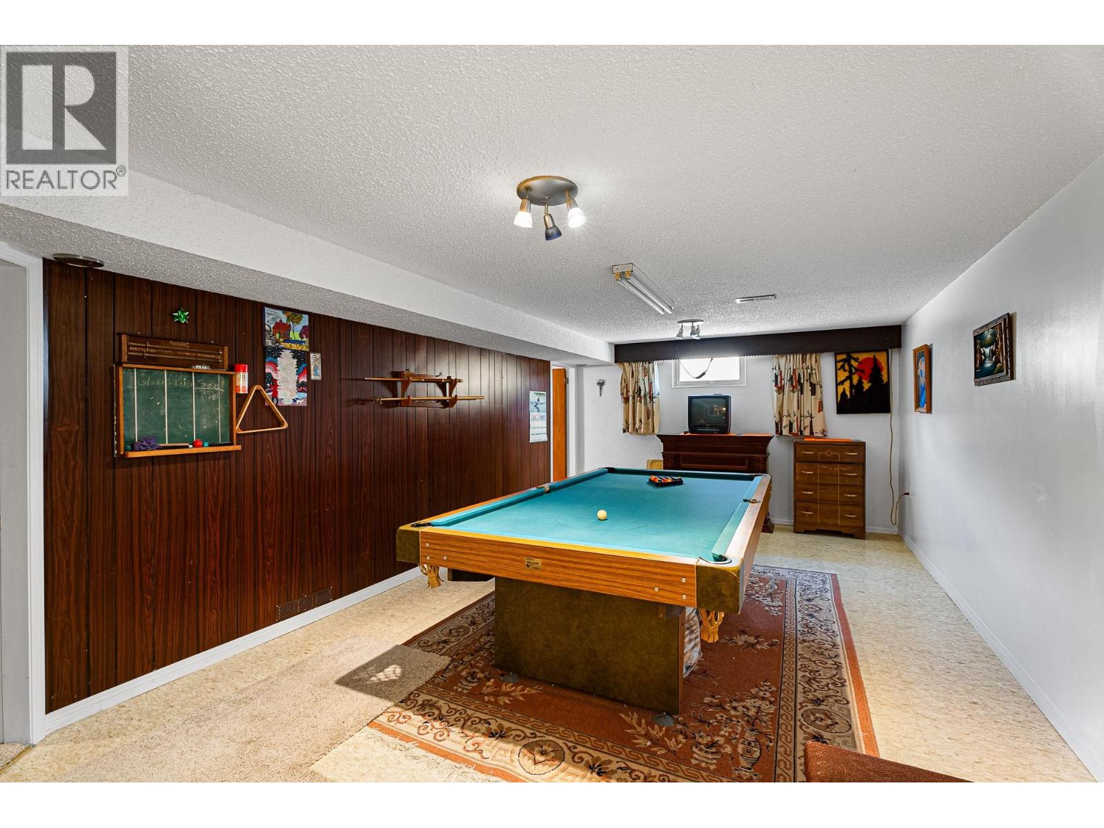 2275 Castillou Crescent, Merritt