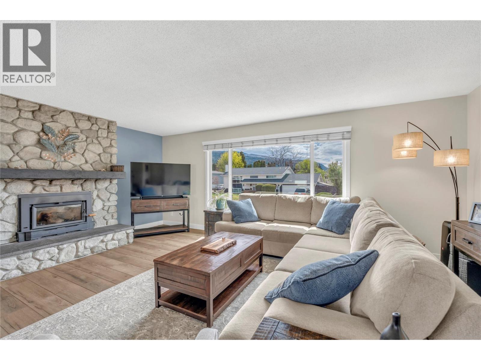 189 McCulloch Drive, Penticton