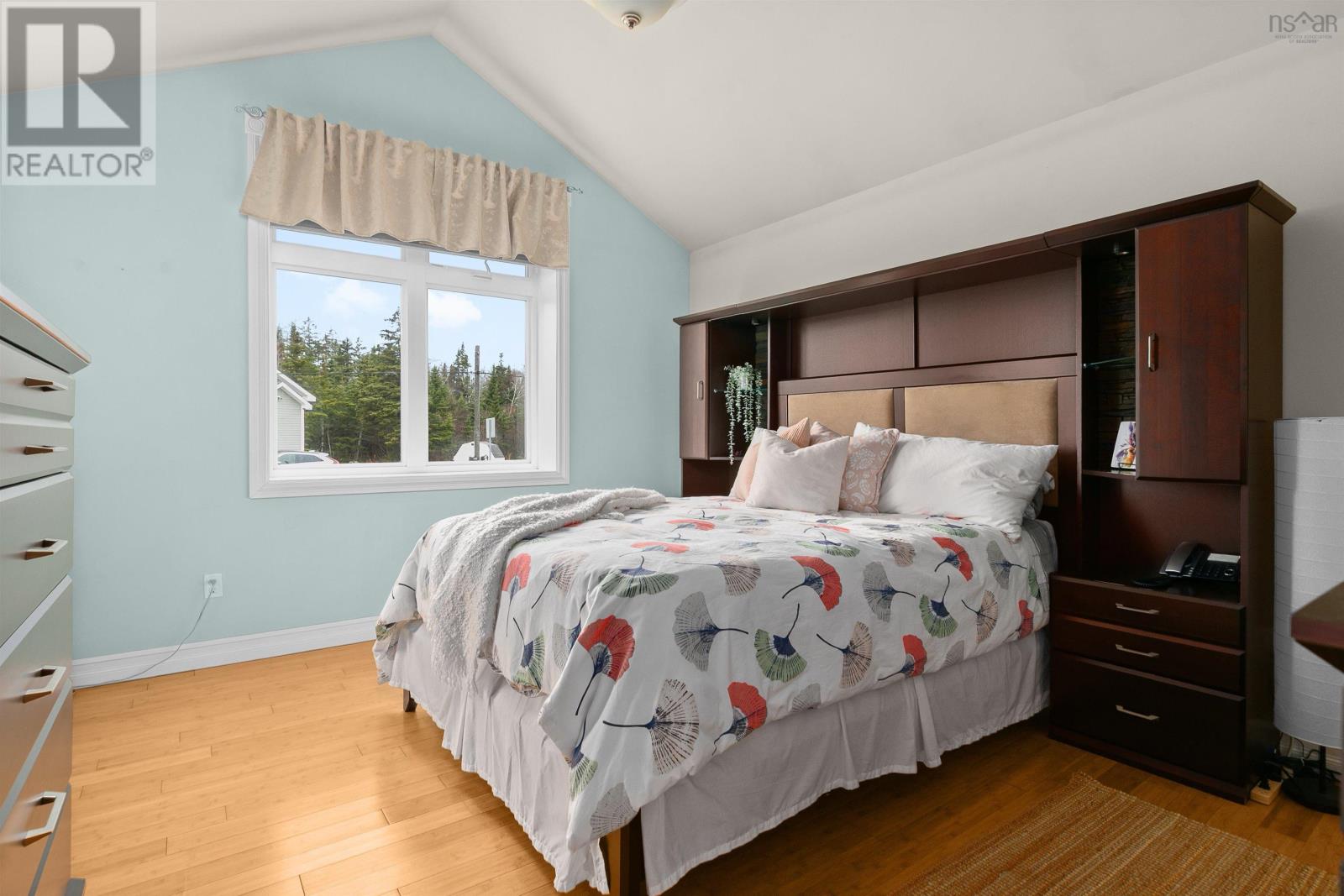 Property 20 of 48 of 11 East River Point Road