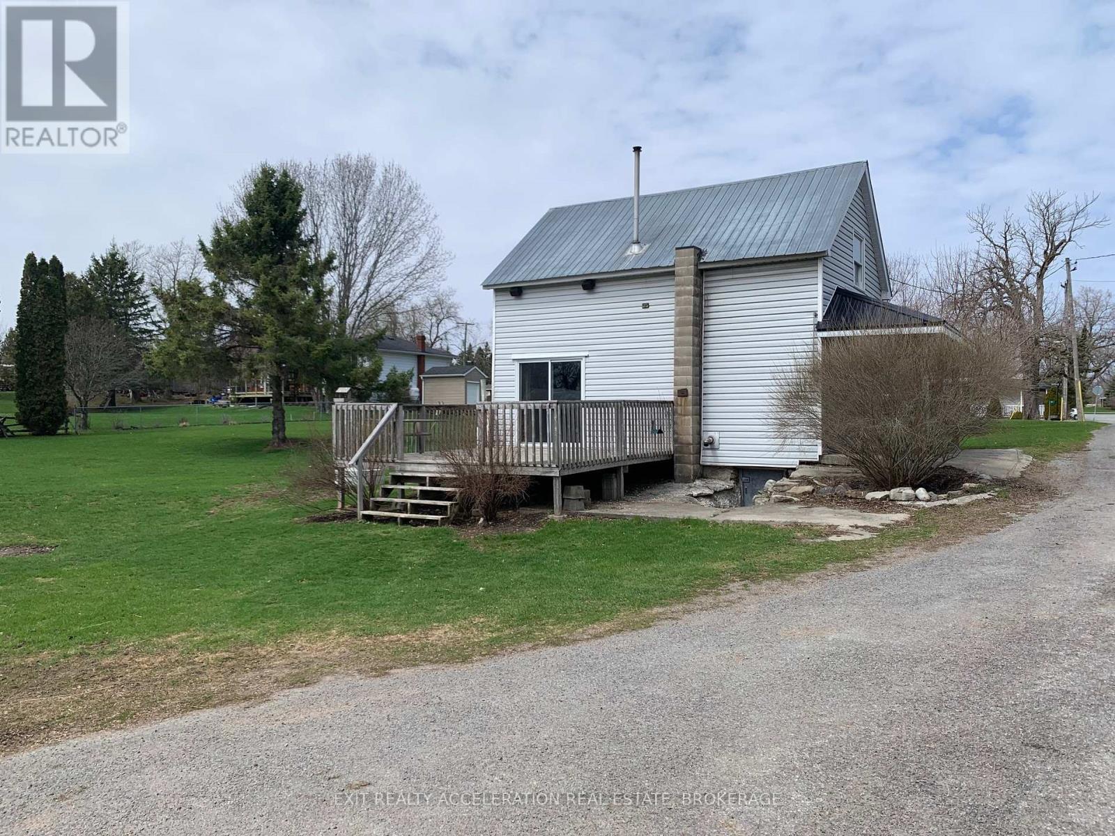 9 CHESTNUT DRIVE - 6