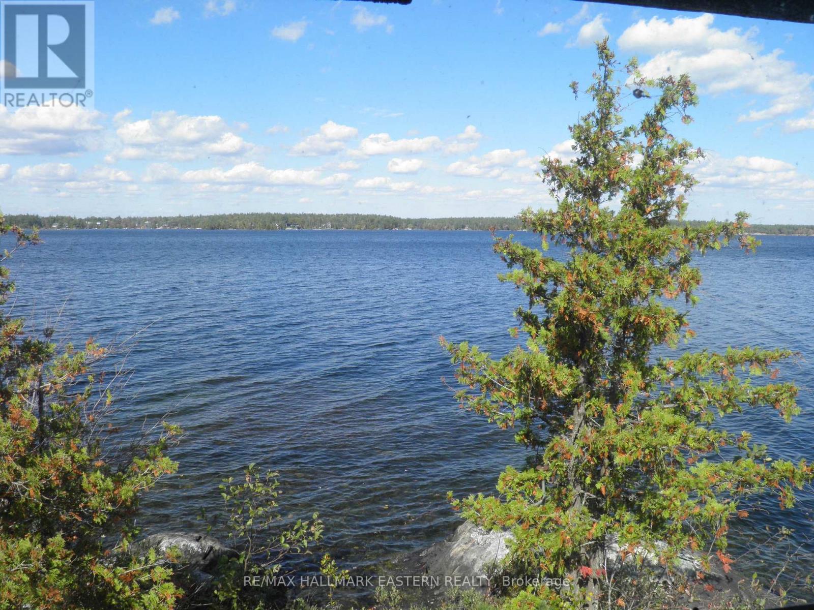 1420 ISLAND 76 STONEY LAKE - 11