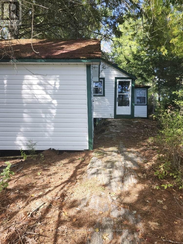 1420 ISLAND 76 STONEY LAKE - 19