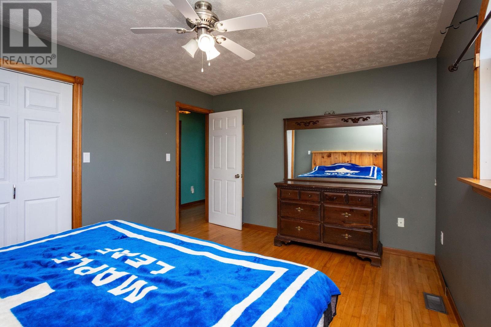 382 ROBERTSON Road — photo 22