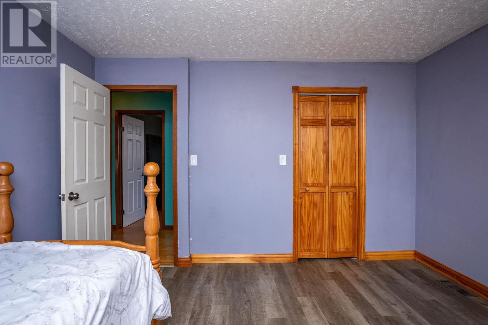 382 ROBERTSON Road — photo 19