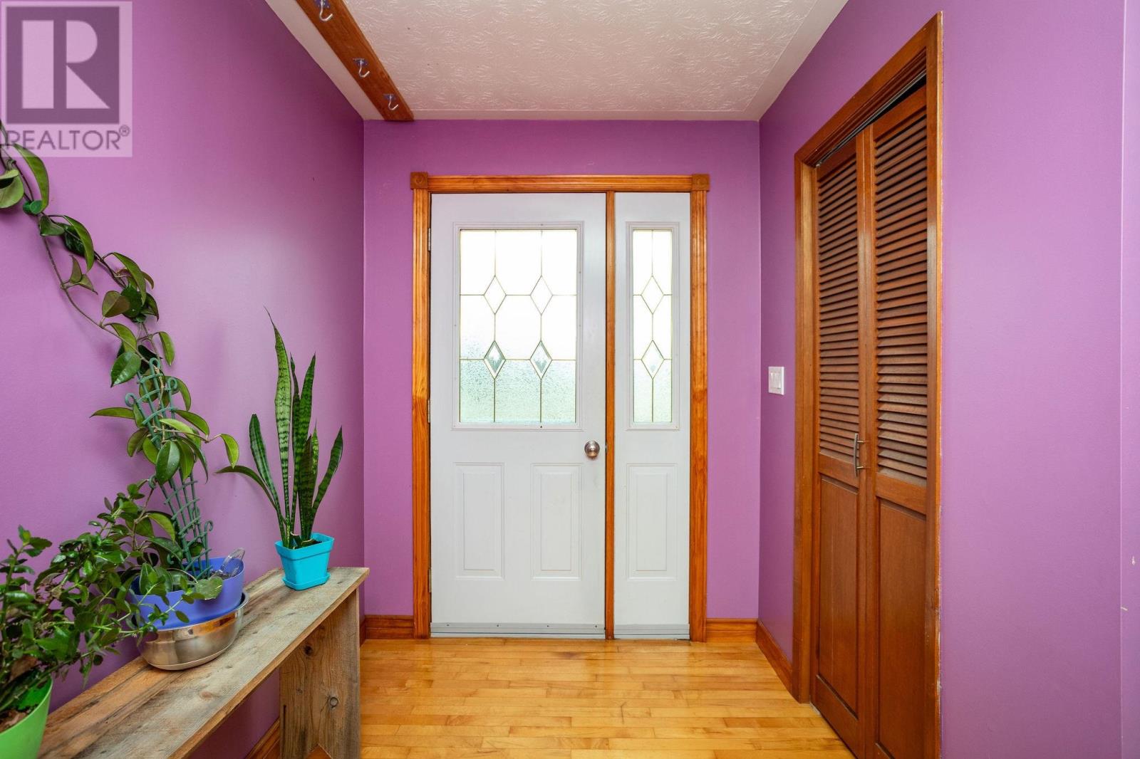 382 ROBERTSON Road — photo 14