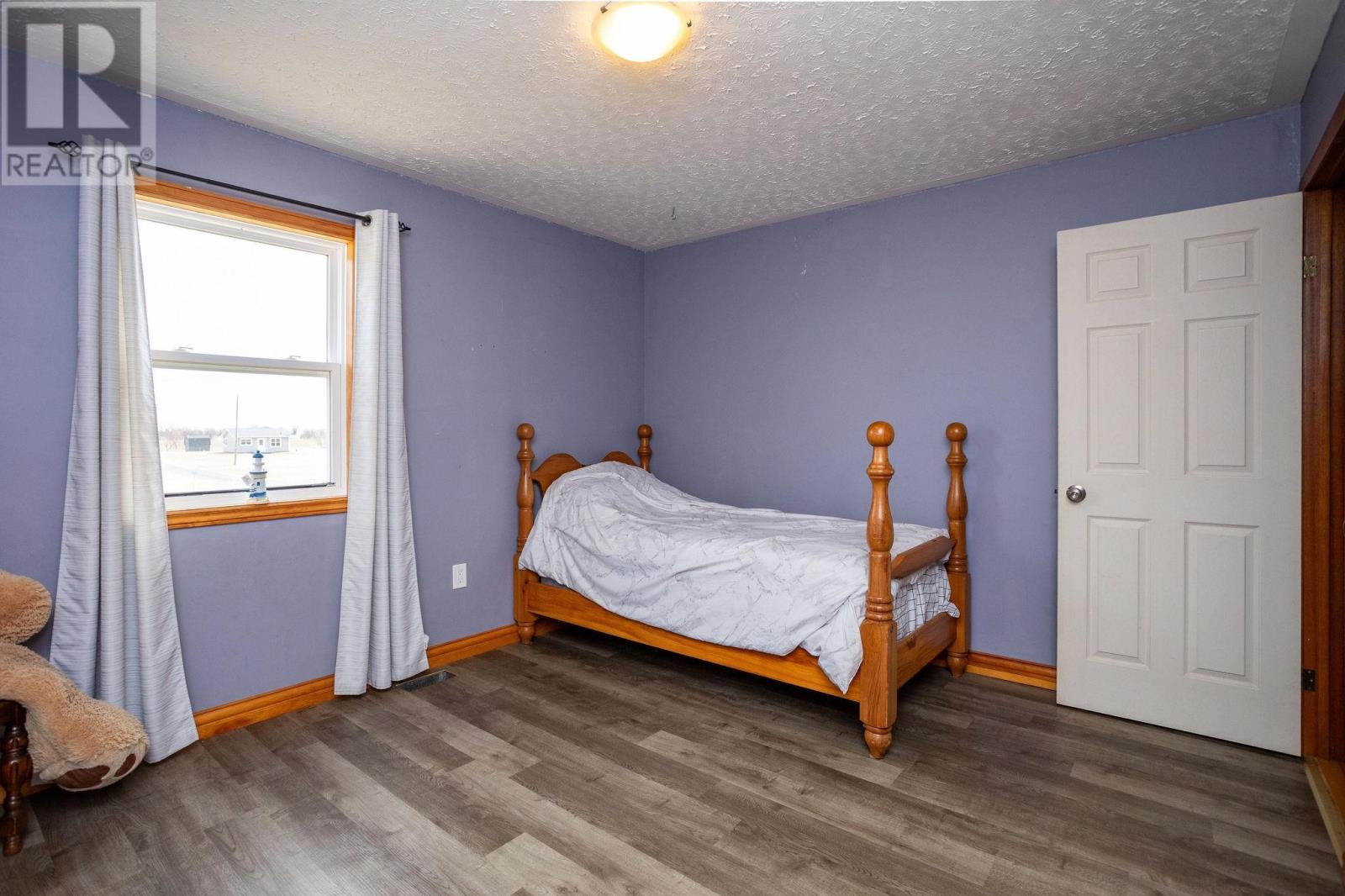 382 ROBERTSON Road — photo 18