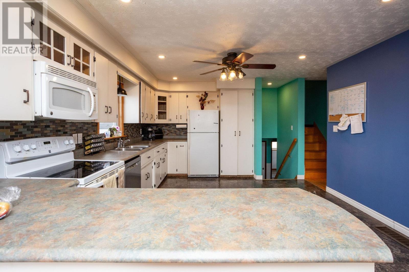382 ROBERTSON Road - photo 5