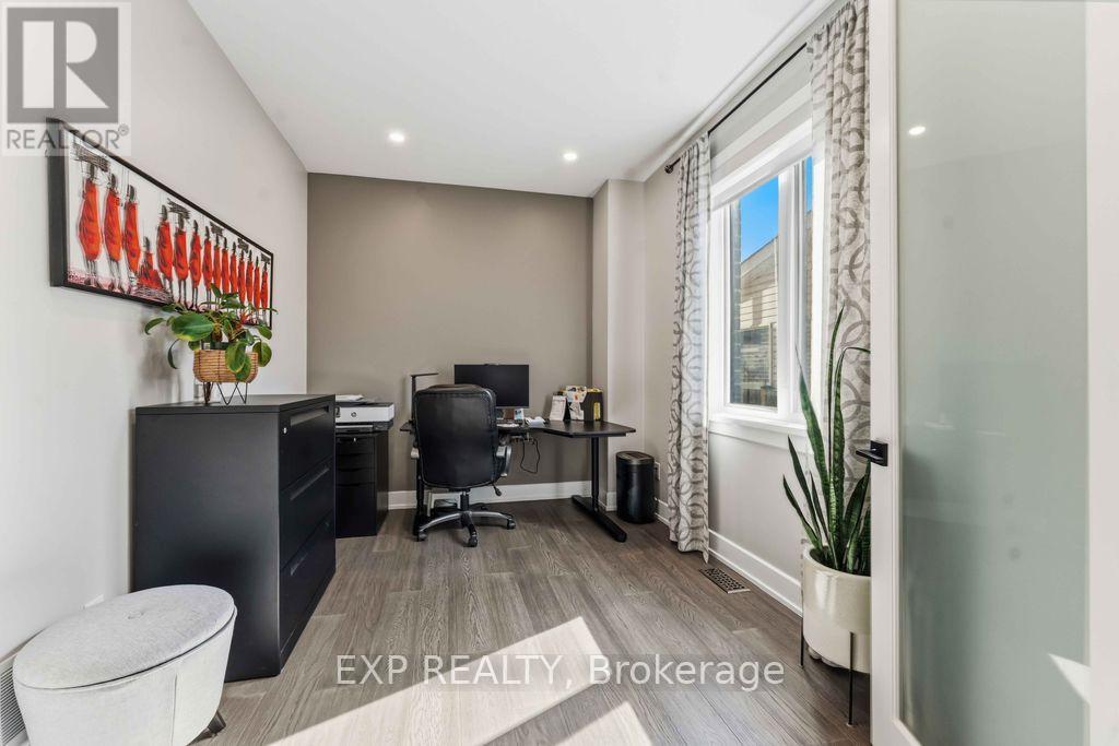 937 FALAISE ROAD - 12