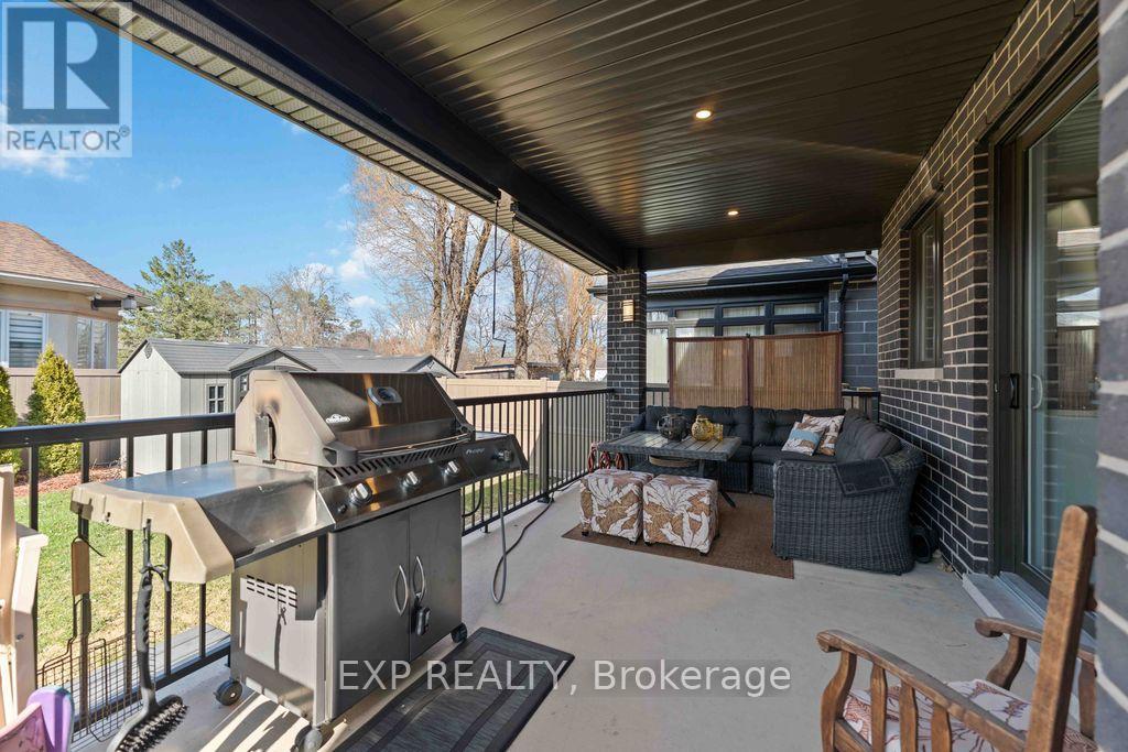 937 FALAISE ROAD - 47