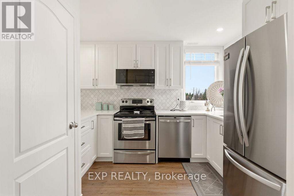 #32 2621 LONGFIELDS DRIVE - 15