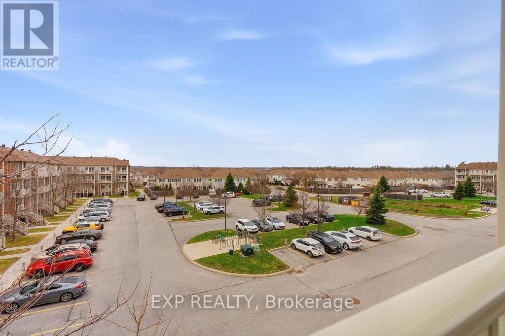 #32 2621 LONGFIELDS DRIVE - 22