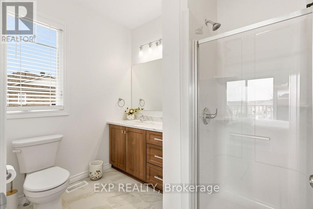 #32 2621 LONGFIELDS DRIVE - 25