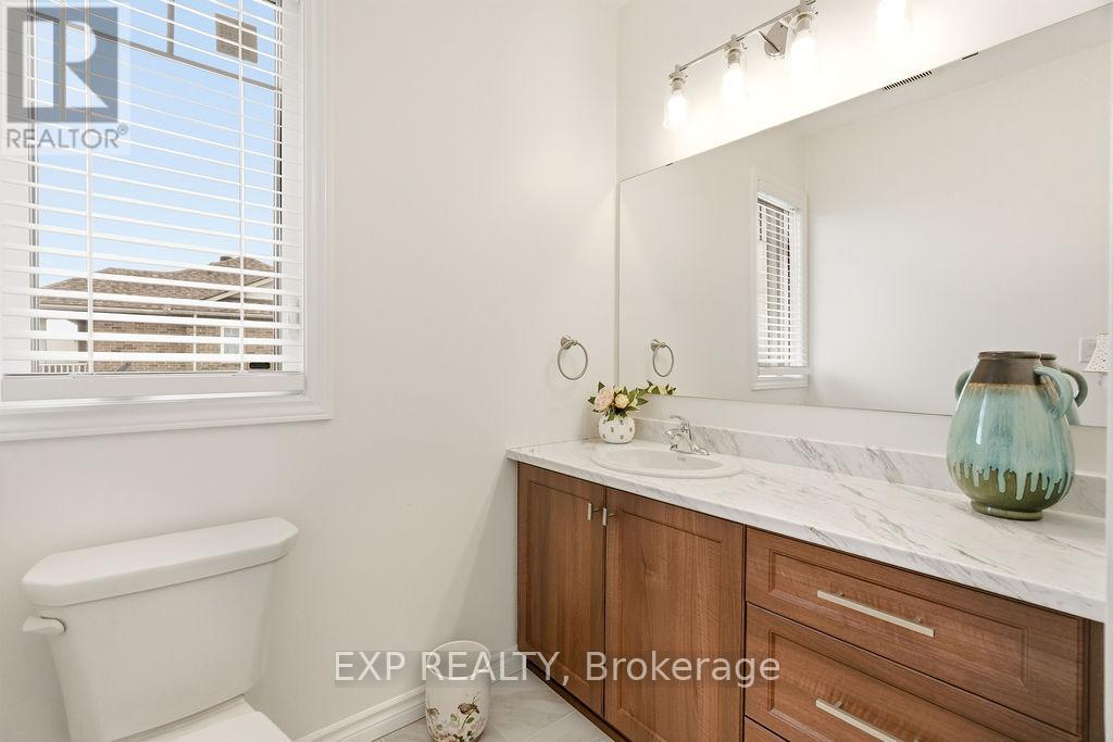 #32 2621 LONGFIELDS DRIVE - 26