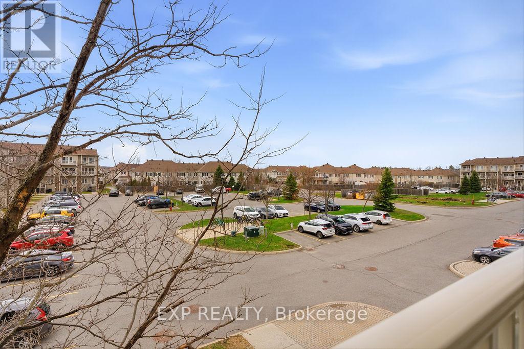 #32 2621 LONGFIELDS DRIVE - 33
