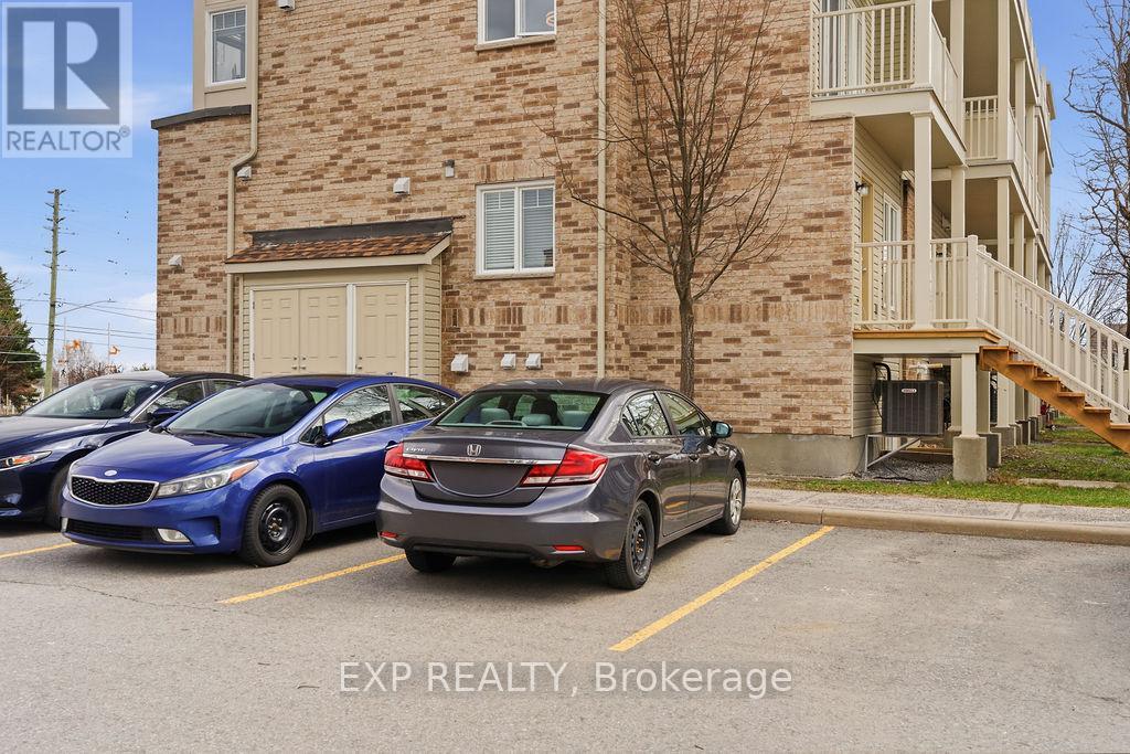 #32 2621 LONGFIELDS DRIVE - 34