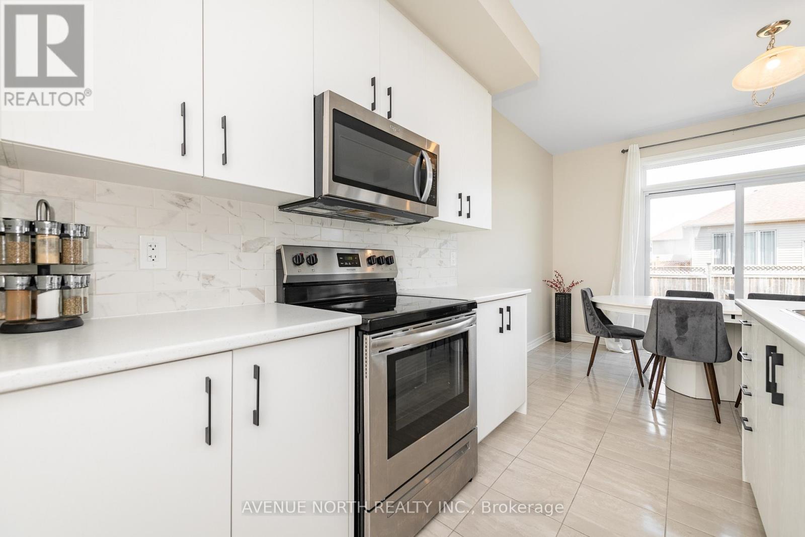 756 NAMUR STREET - 15