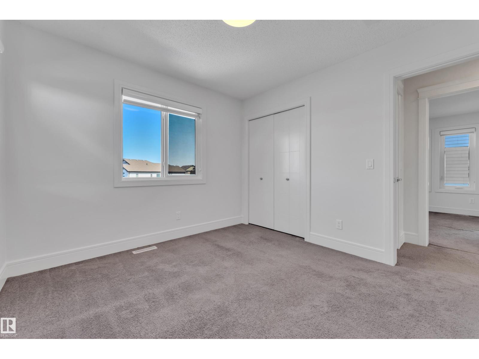 6156 11 AV SW, Edmonton