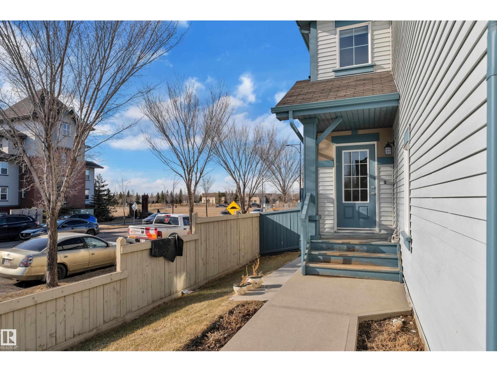 6156 11 AV SW, Edmonton