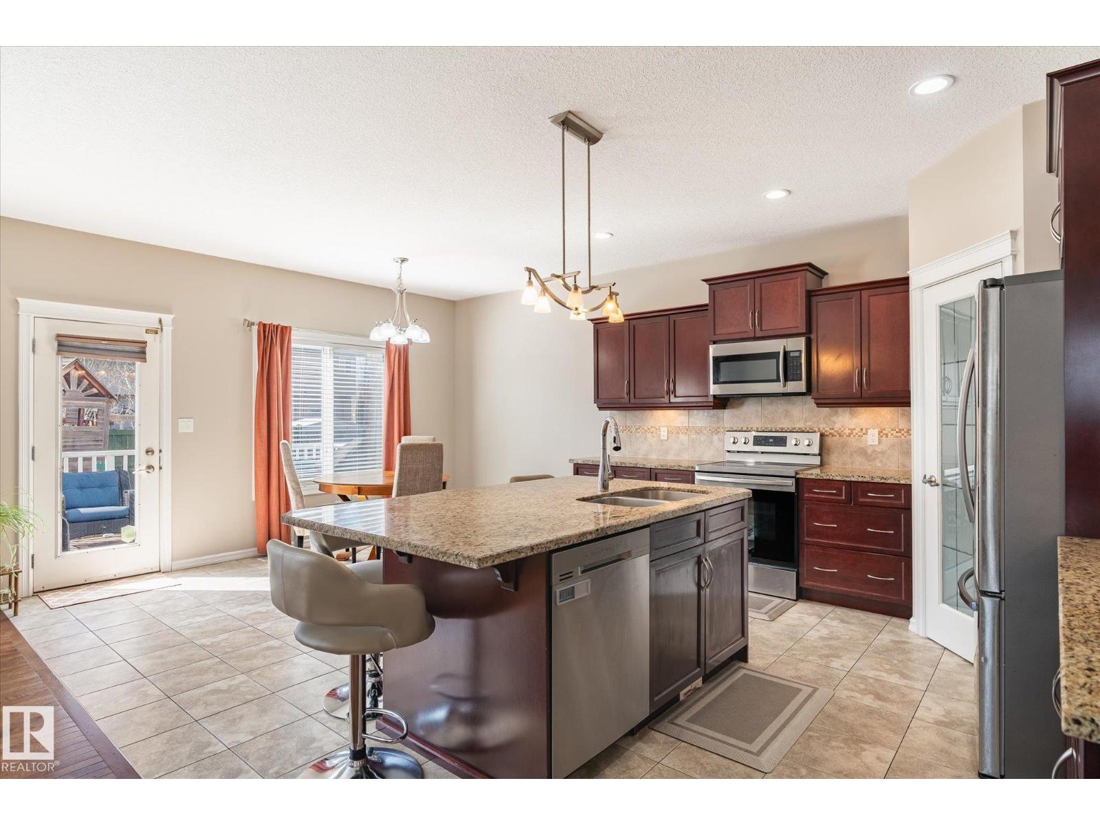 137 Wellington PL, Fort Saskatchewan