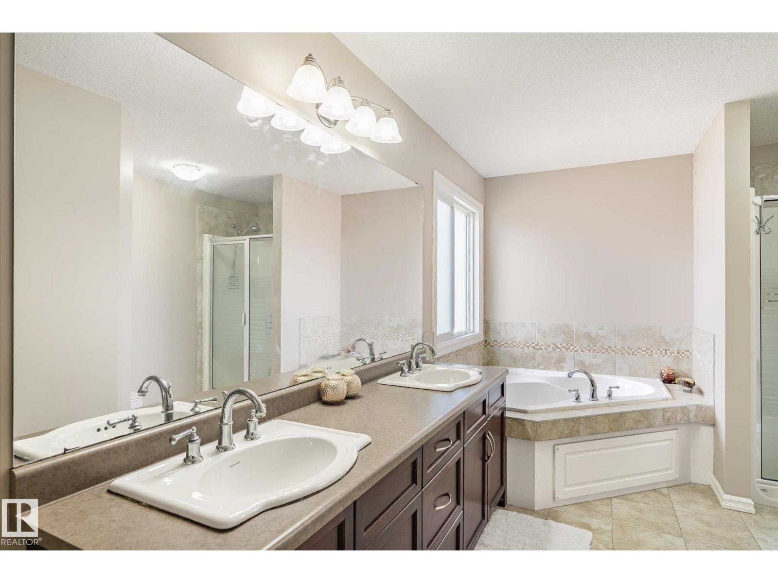 137 Wellington PL, Fort Saskatchewan