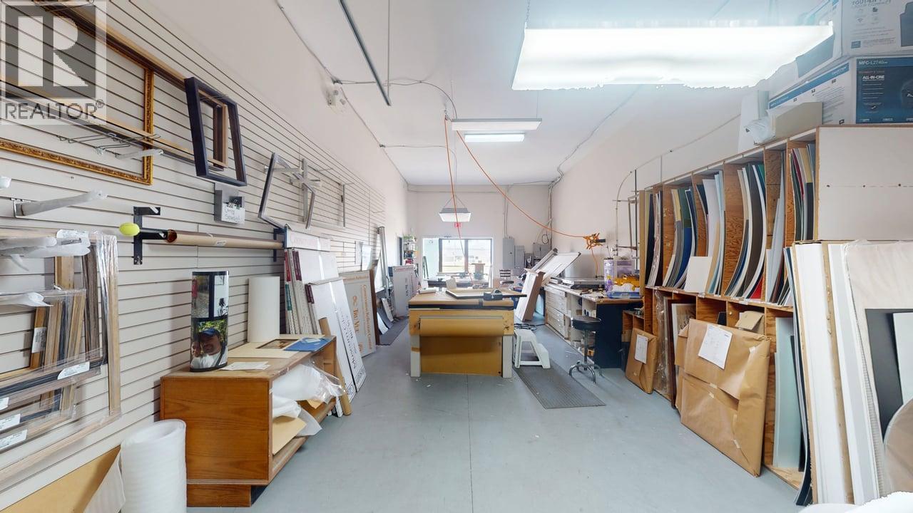  800 Baker Street, Cranbrook