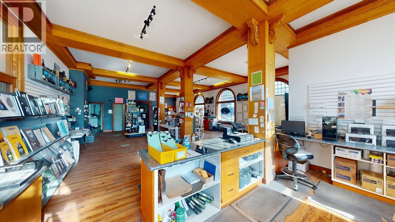  800 Baker Street, Cranbrook