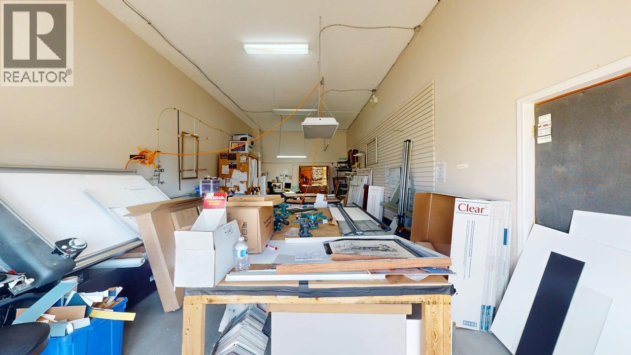  800 Baker Street, Cranbrook