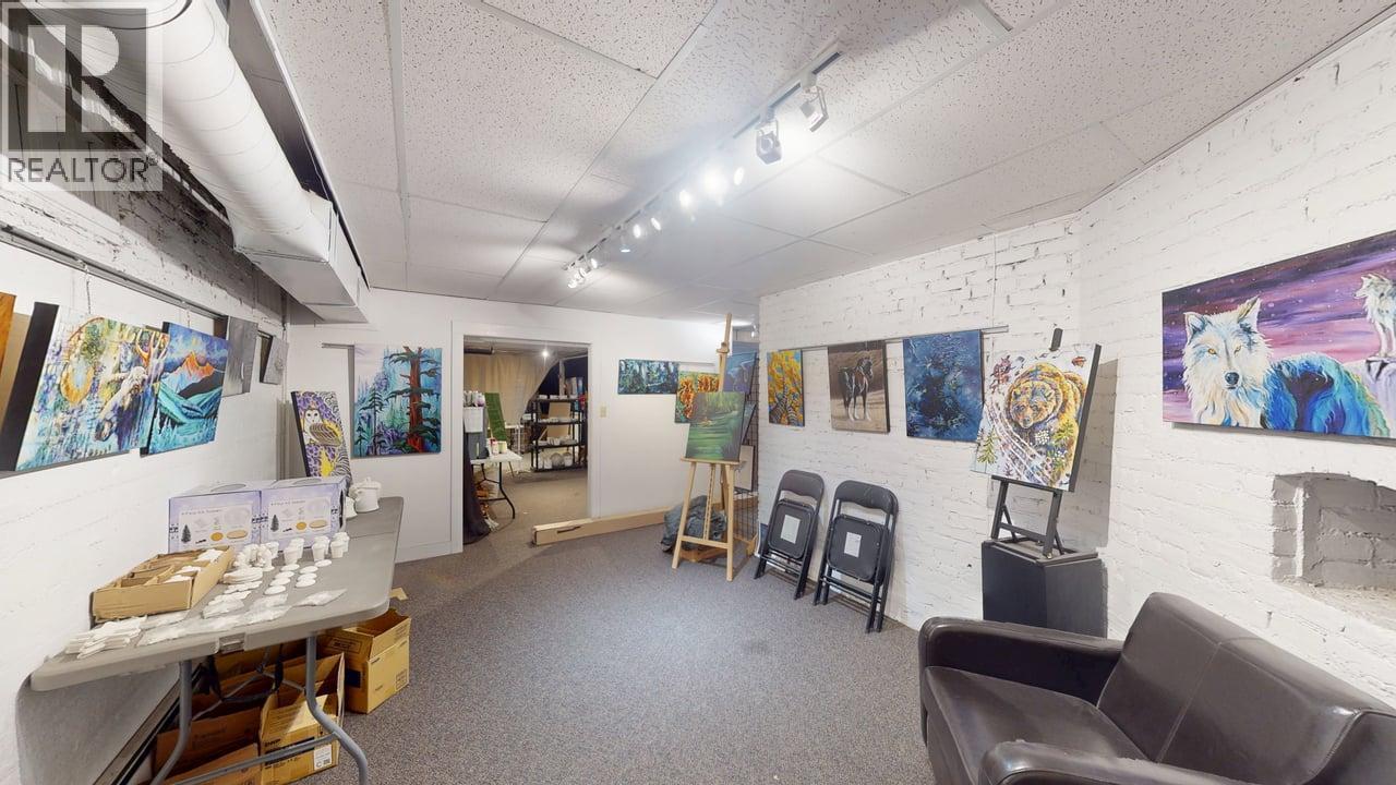  800 Baker Street, Cranbrook