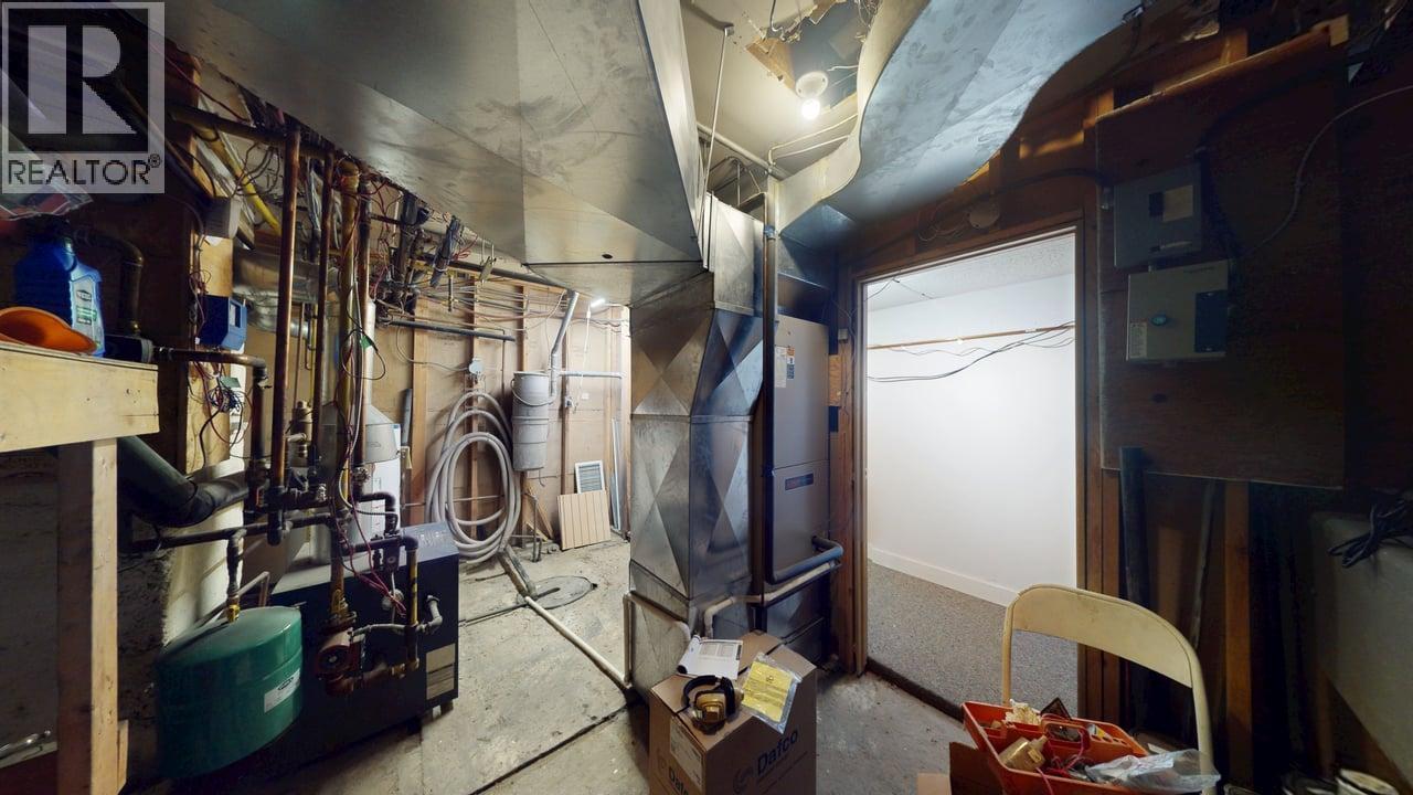  800 Baker Street, Cranbrook