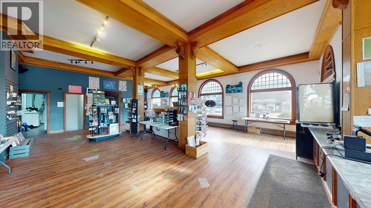  800 Baker Street, Cranbrook