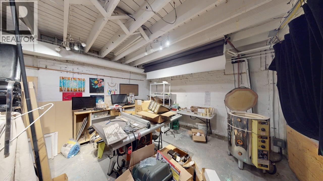  800 Baker Street, Cranbrook