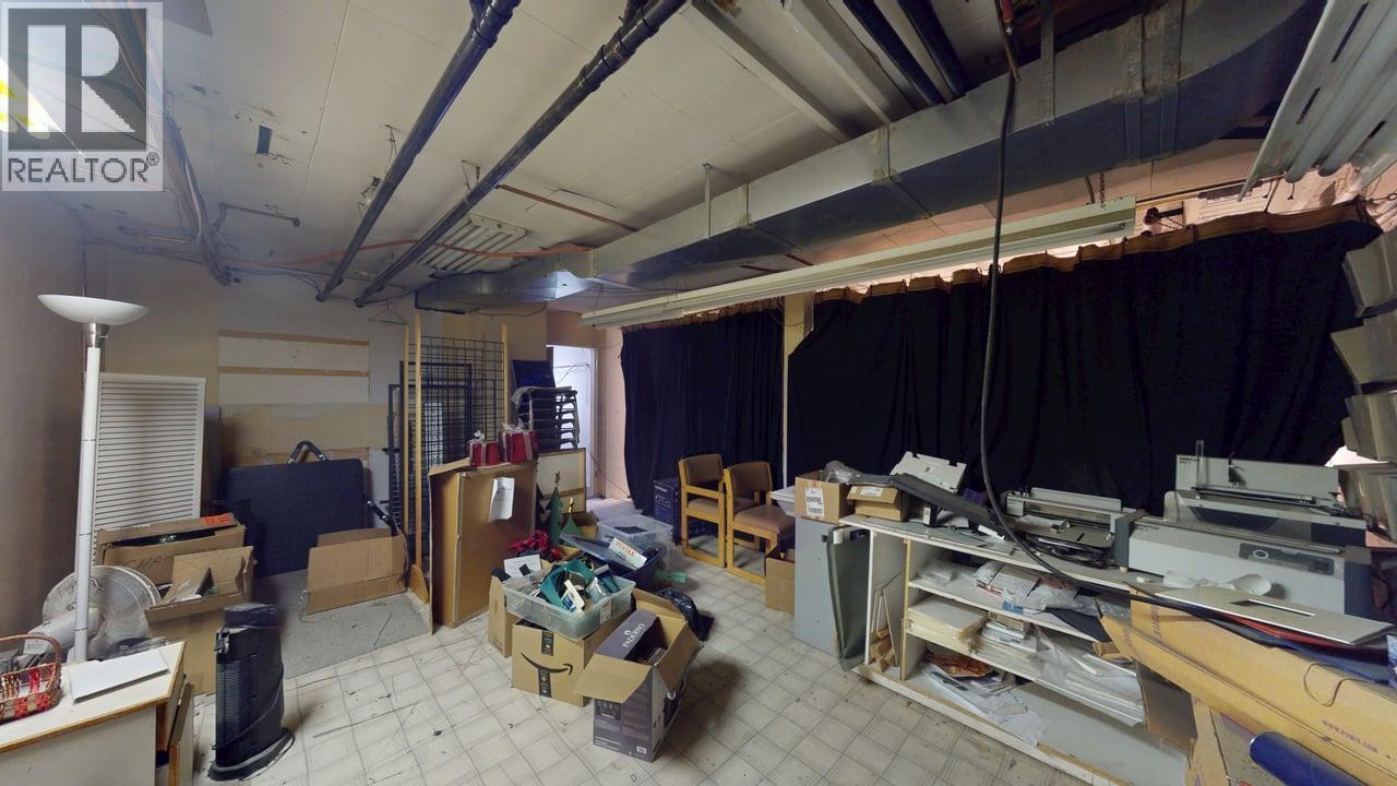  800 Baker Street, Cranbrook