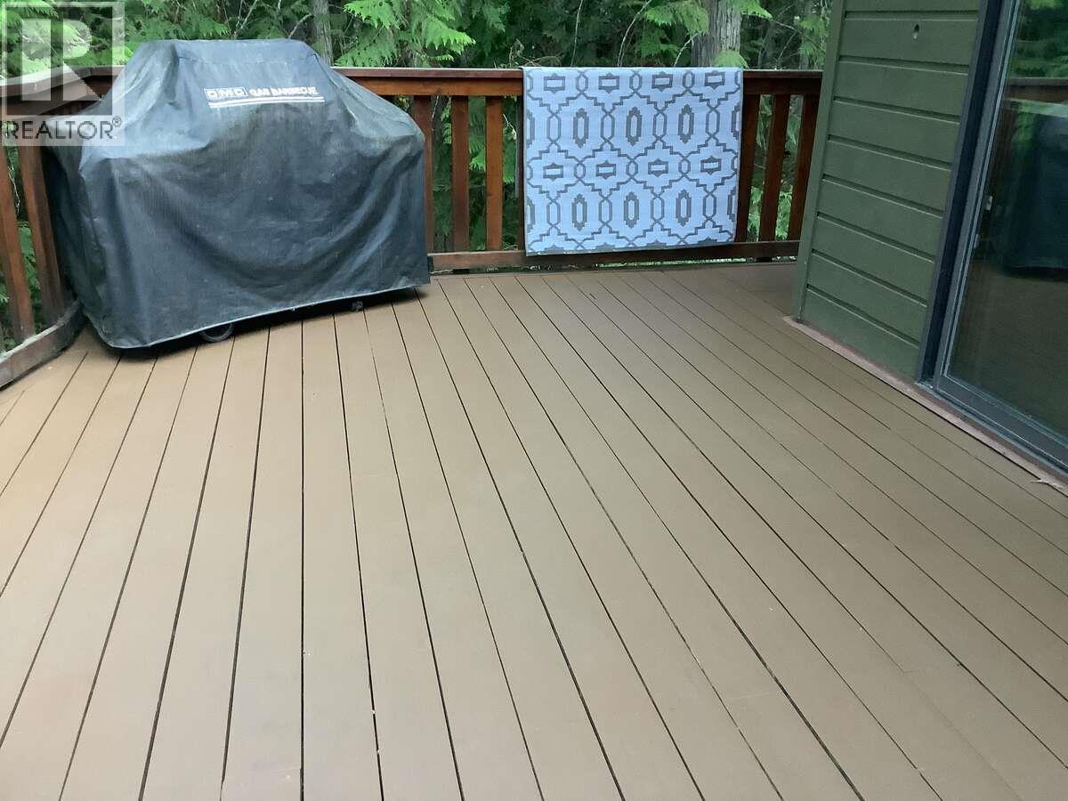 22 7429 Sunnybrae Canoe Point Road, Tappen