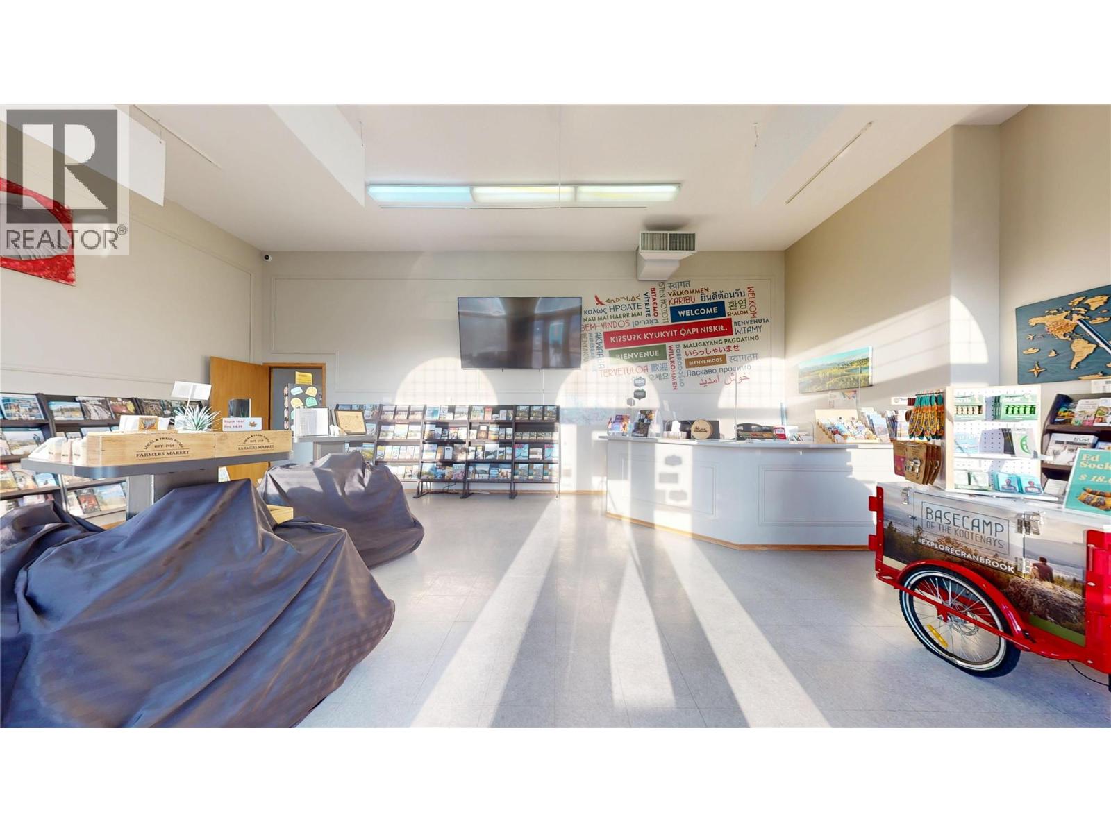  800 Baker Street, Cranbrook