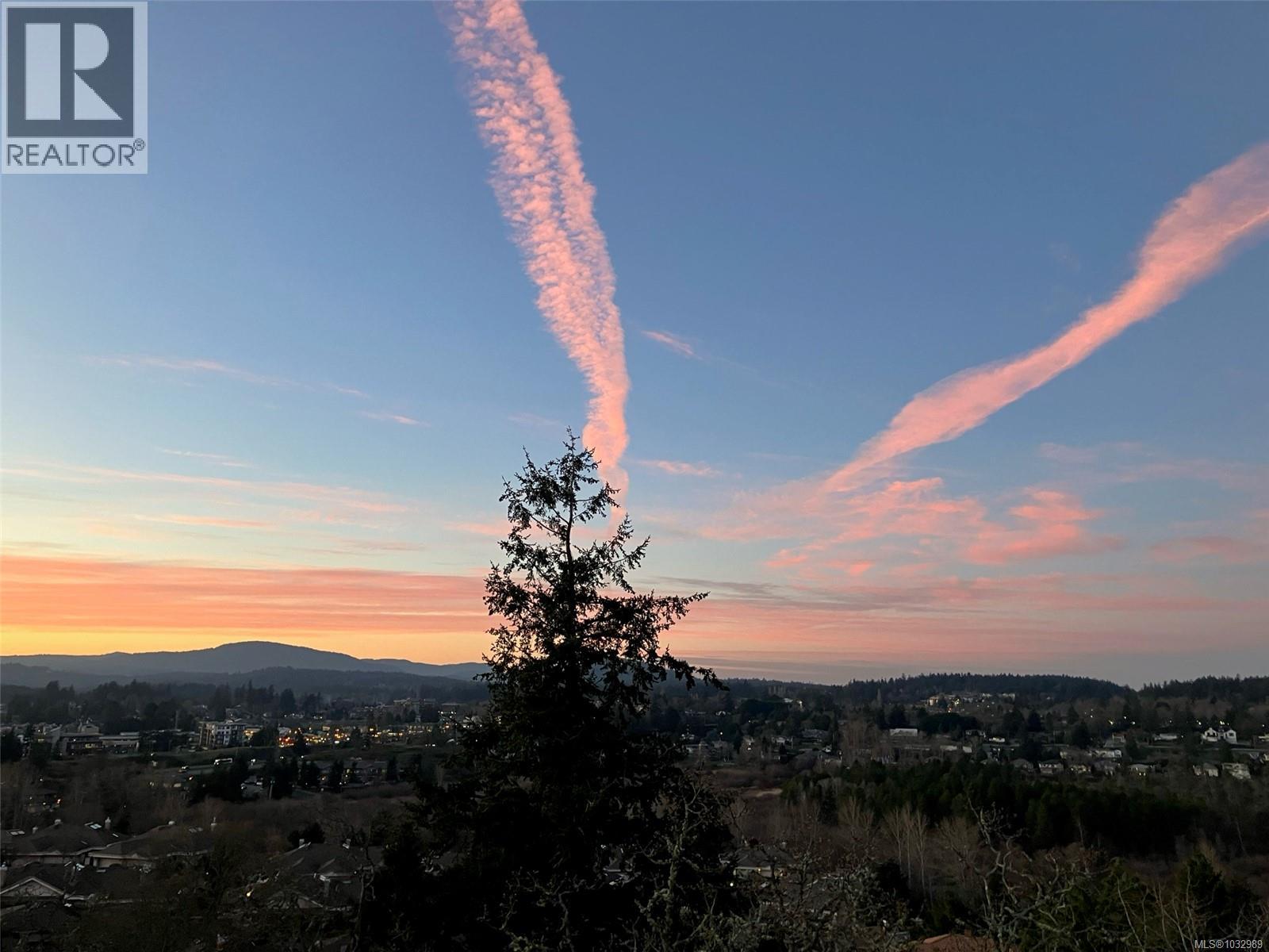 13 4300 Stoneywood Lane, Saanich