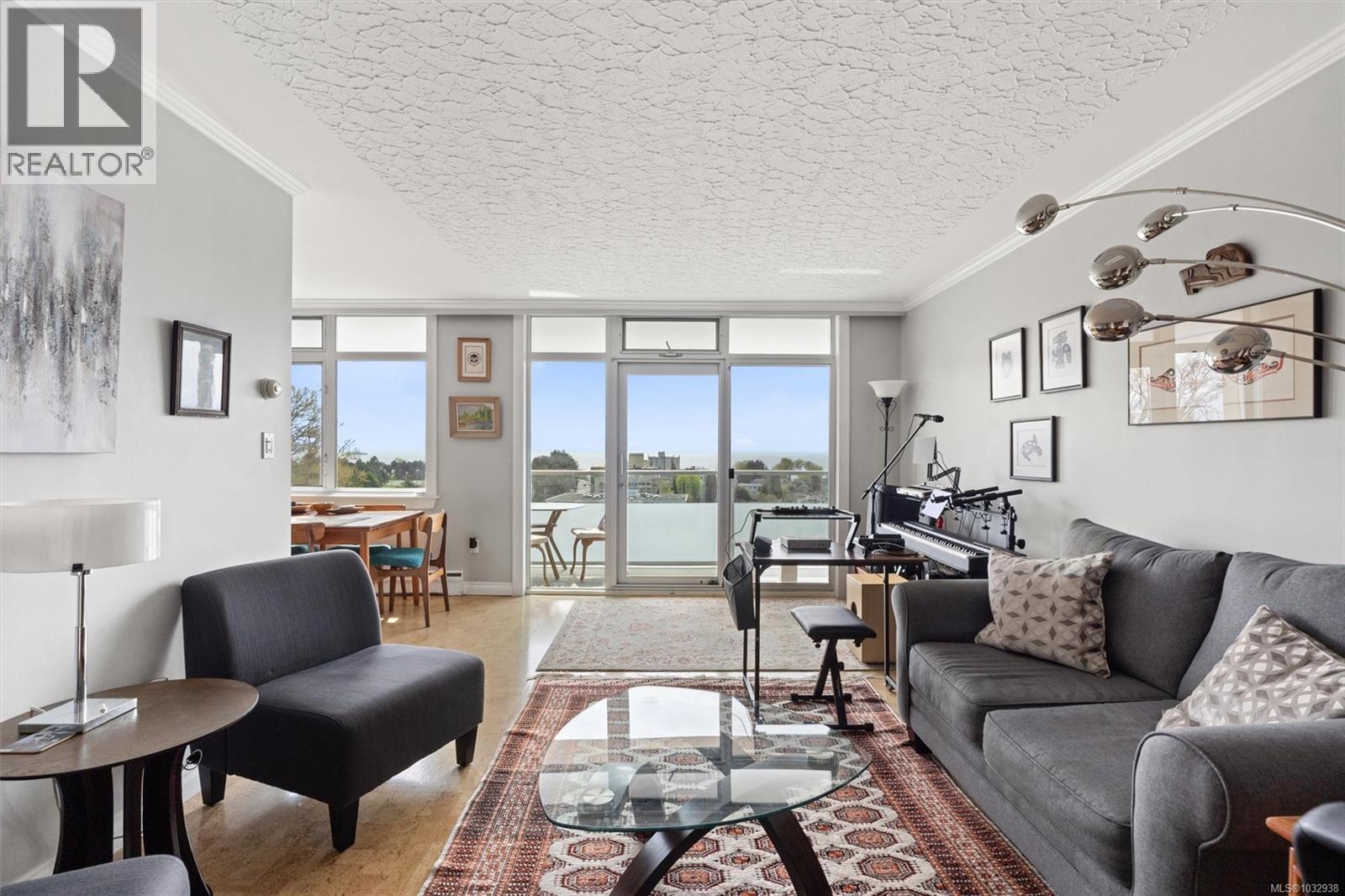 1005 250 Douglas Street, Victoria