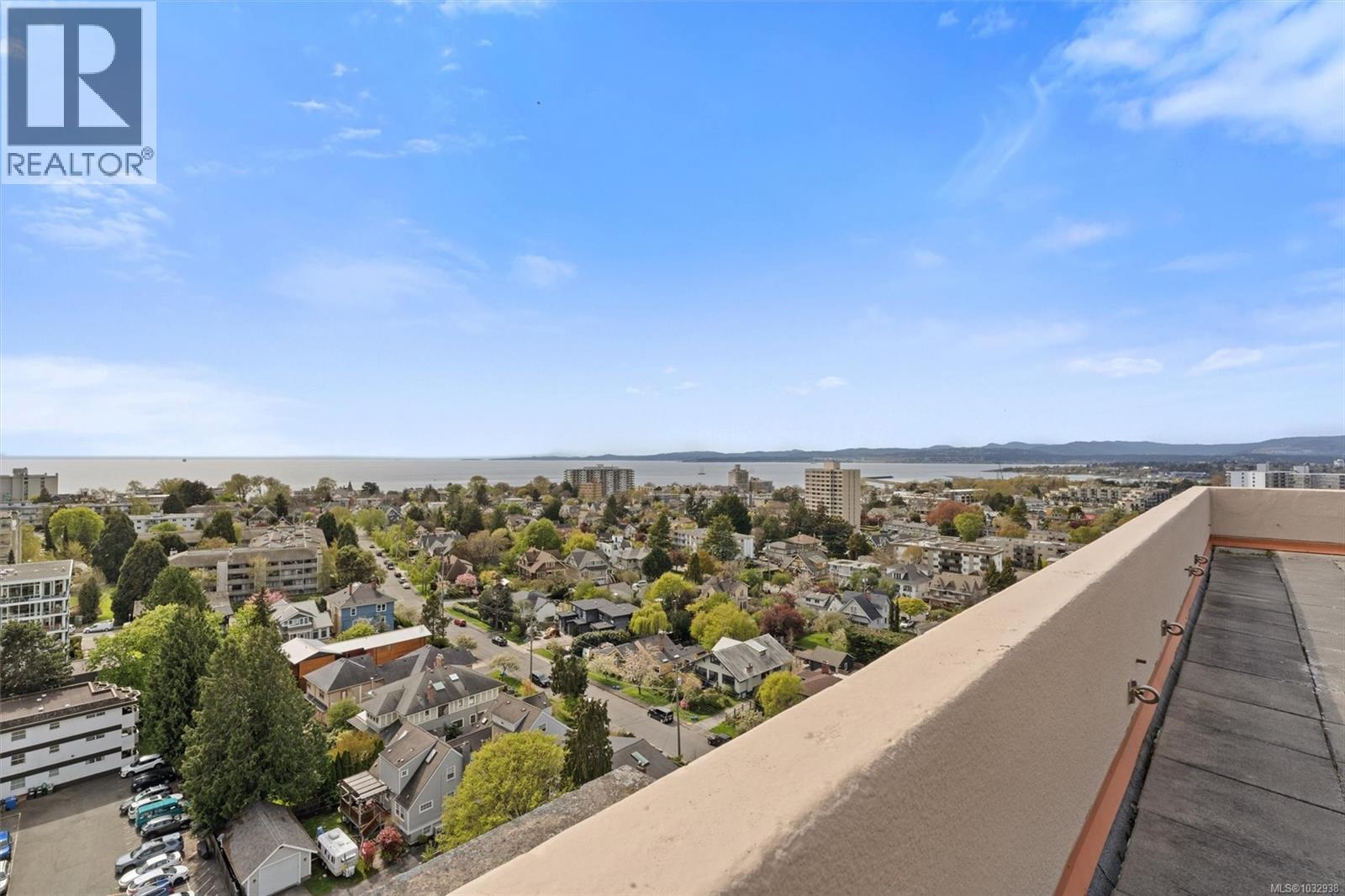 1005 250 Douglas Street, Victoria