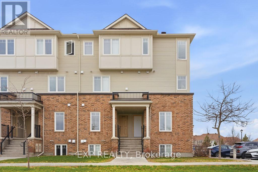 #32 2621 LONGFIELDS DRIVE - 1
