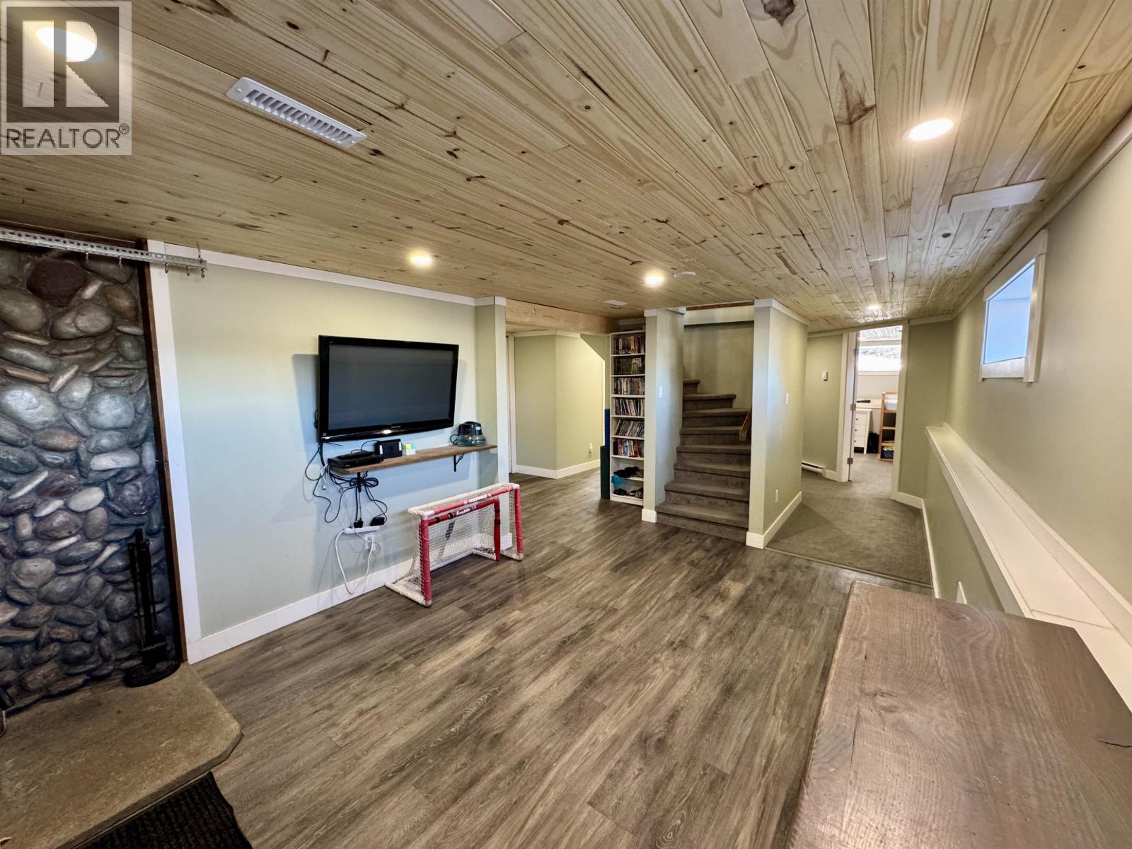 1681 1ST STREET, Telkwa