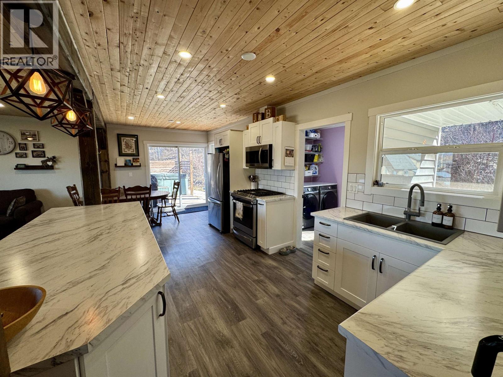 1681 1ST STREET, Telkwa