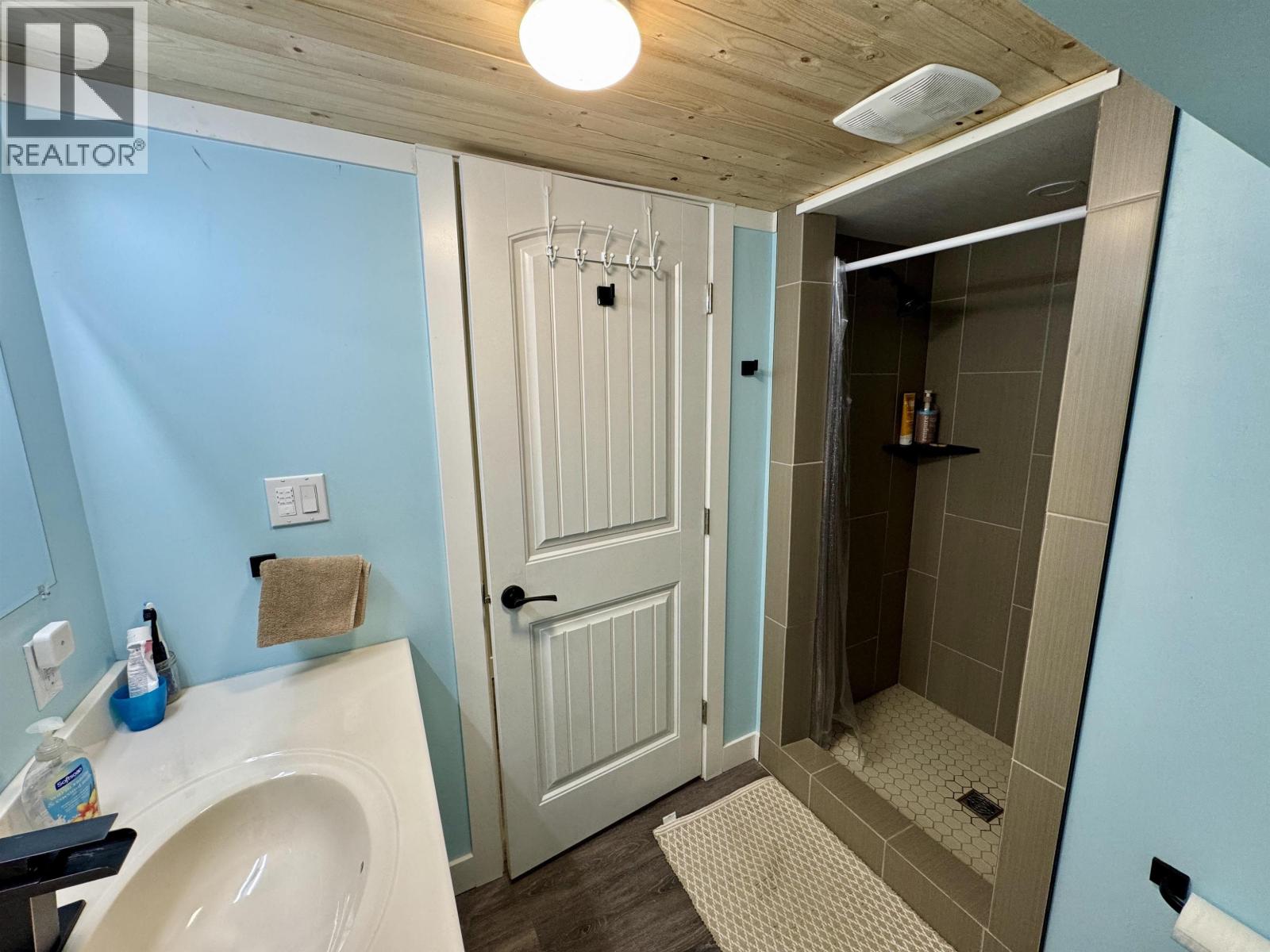 1681 1ST STREET, Telkwa