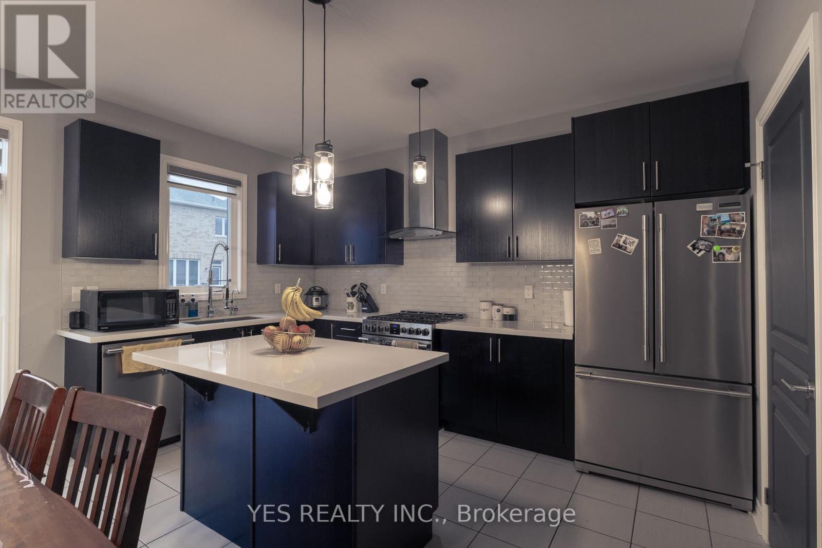 34 NEWHOUSE BOULEVARD - 15