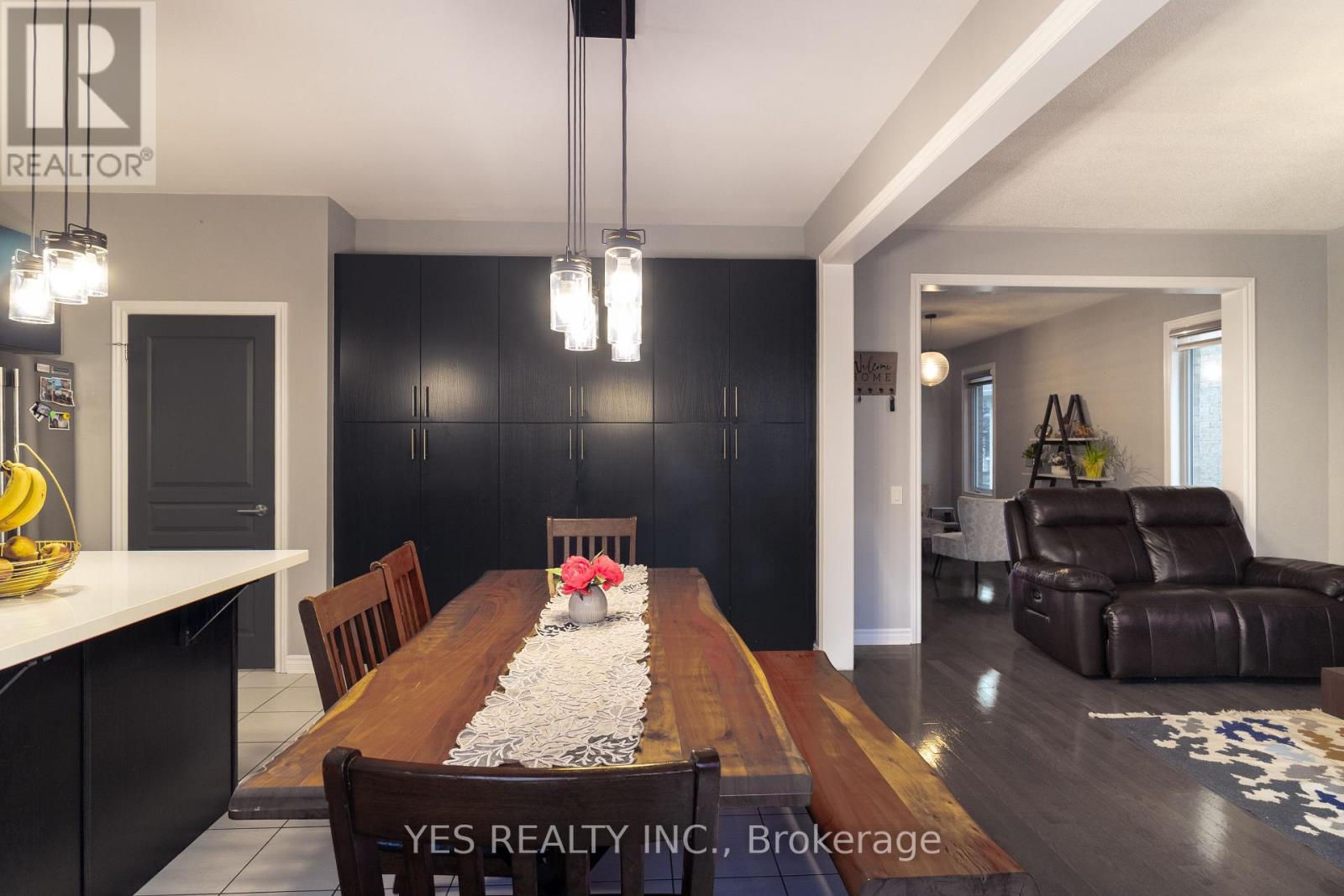 34 NEWHOUSE BOULEVARD - 18