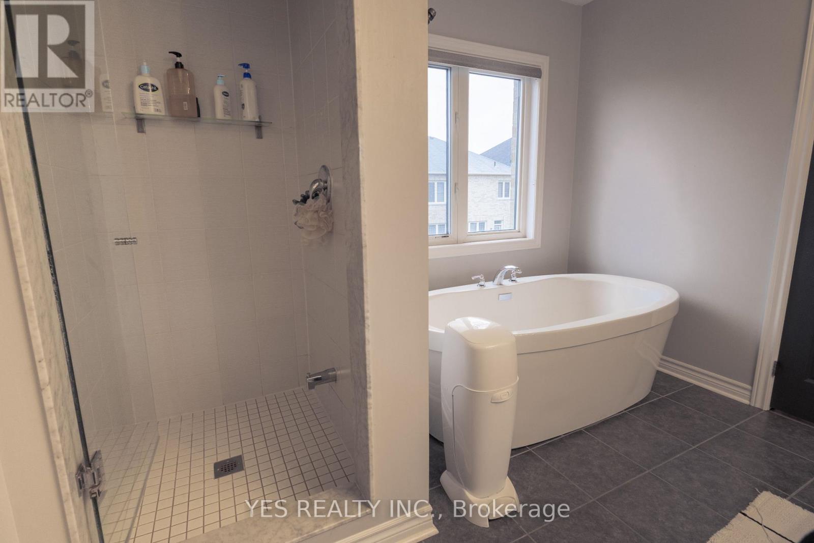 34 NEWHOUSE BOULEVARD - 28