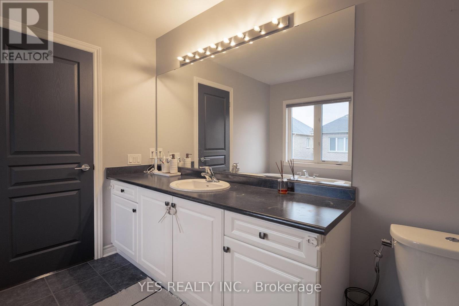 34 NEWHOUSE BOULEVARD - 29