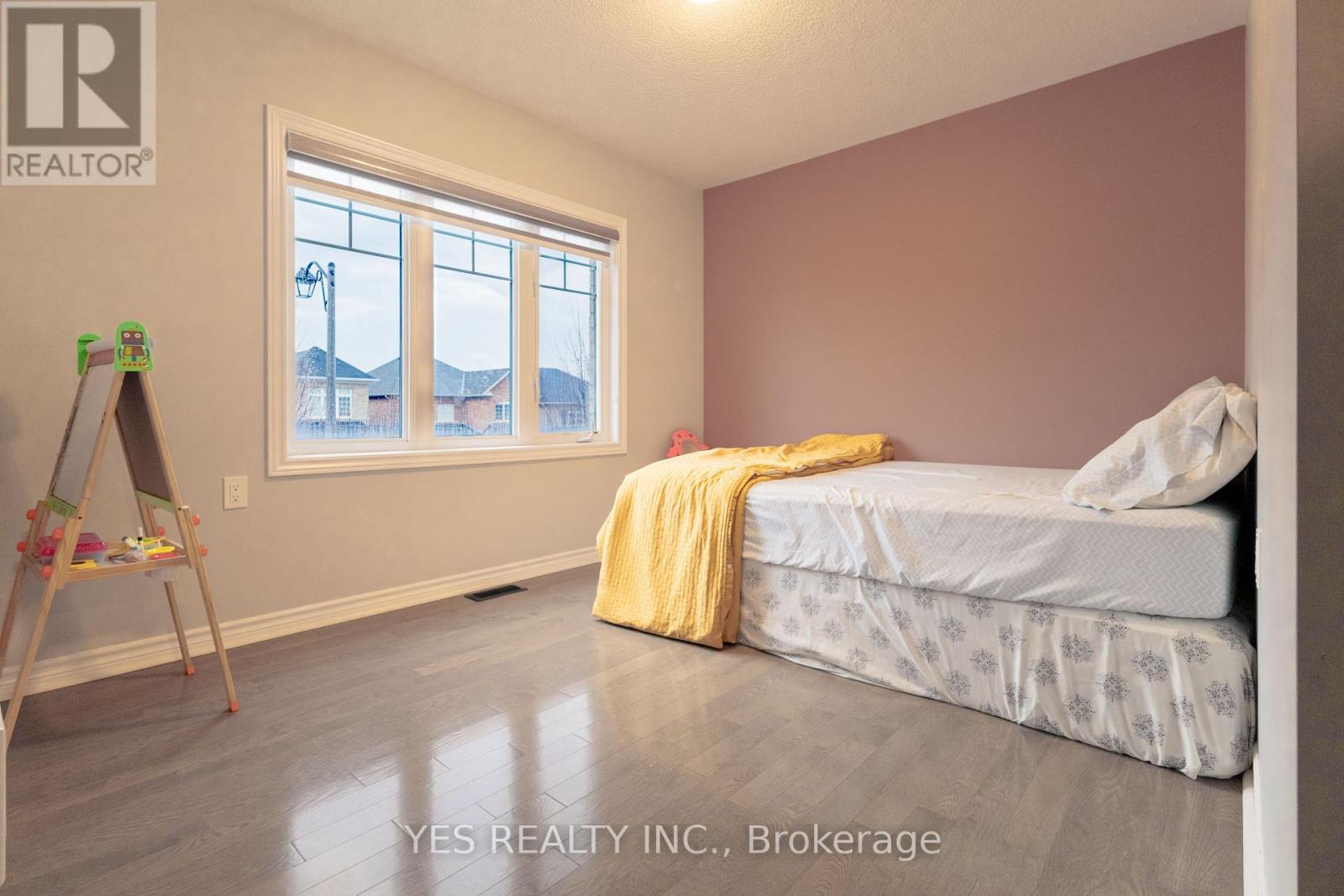 34 NEWHOUSE BOULEVARD - 35